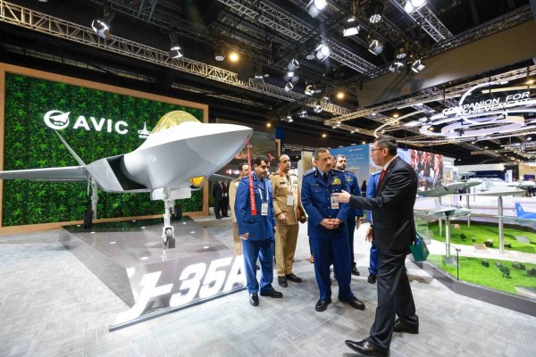 股票配资平台查询系统 巴媒放风：中巴拟签百亿美元国防大单，印度十年都追不上